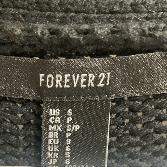 Forever 21 Black Chunky Butterfly Floral Embroidered Snap Pocket - S Fairycore - Picture 3 of 4